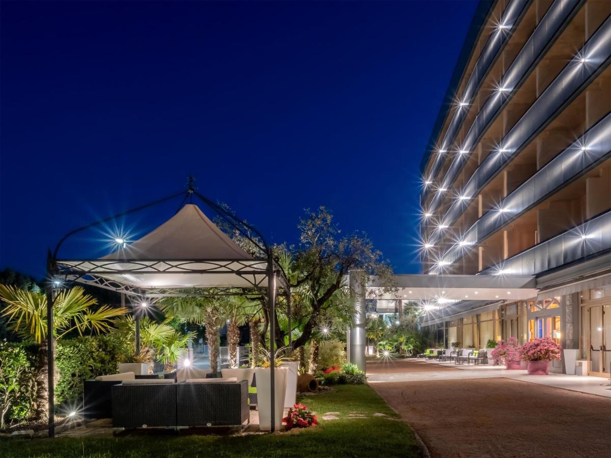 Hotel Terme Cristoforo Abano Terme Buitenkant foto