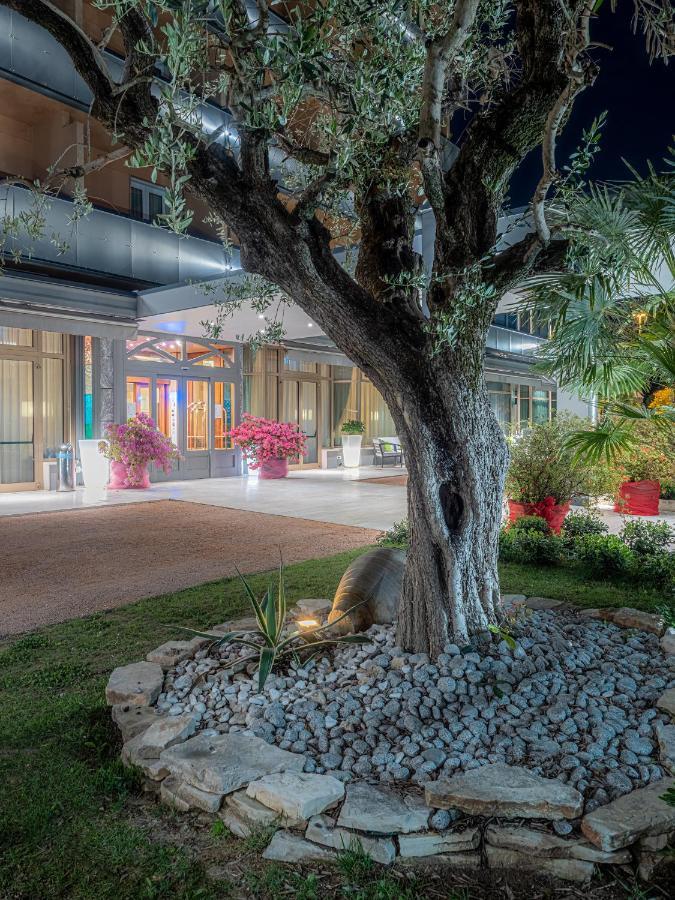Hotel Terme Cristoforo Abano Terme Buitenkant foto