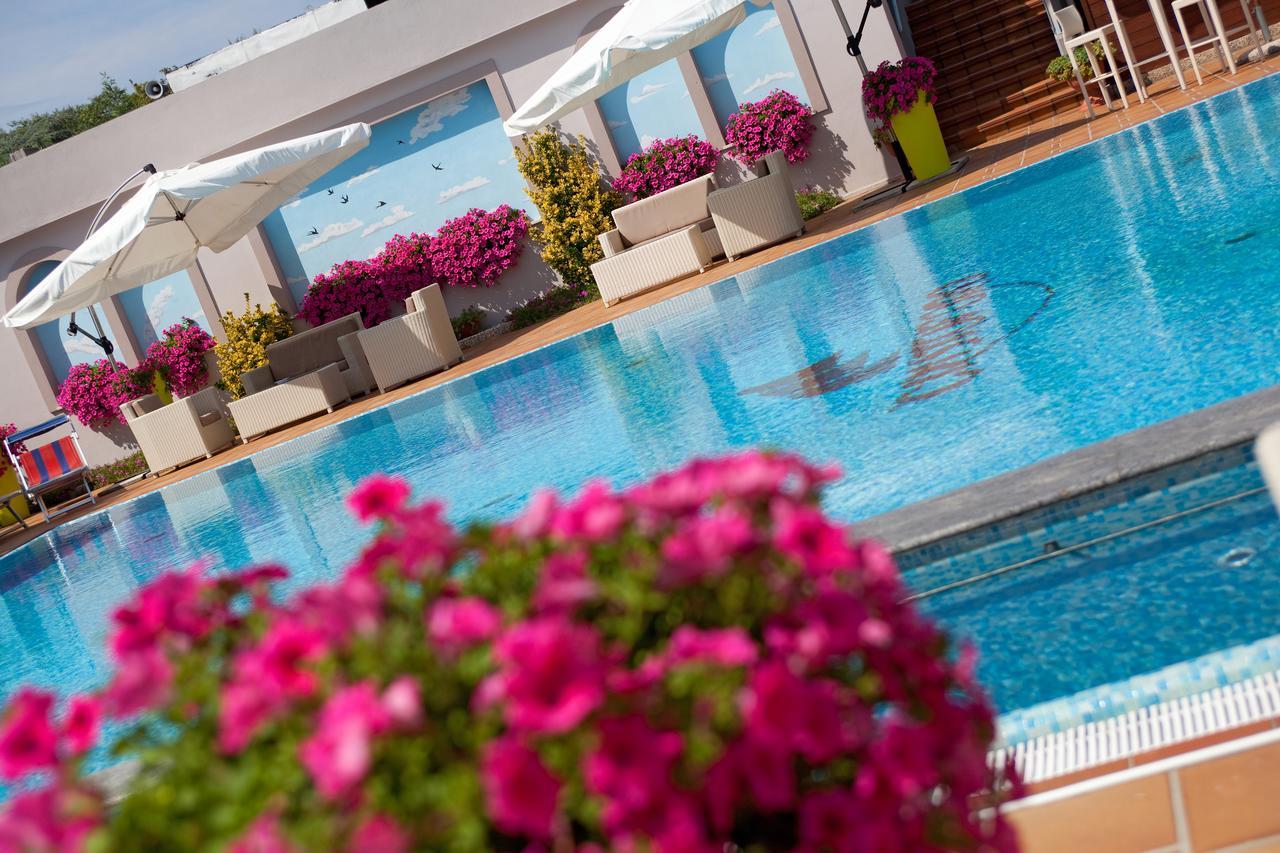 Hotel Terme Cristoforo Abano Terme Buitenkant foto