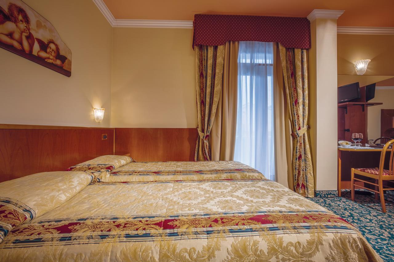 Hotel Terme Cristoforo Abano Terme Buitenkant foto
